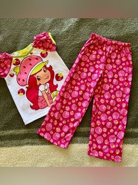 3T Strawberry Shortcake Pajamas